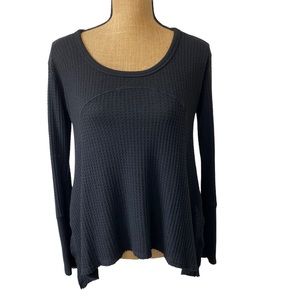 N/P Womens Long Sleeve Black Top Sweater Shirt Size One Size Relaxed Fit.